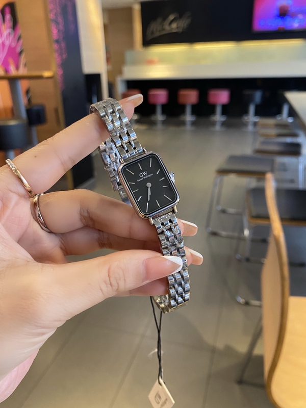 ブランド時計角部分ディテール